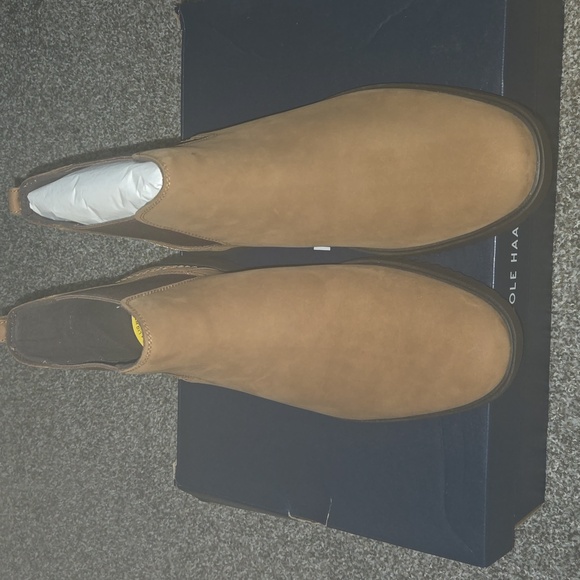 New  Cole Haan Grand Plus Chelsea size 11 - Picture 2 of 11